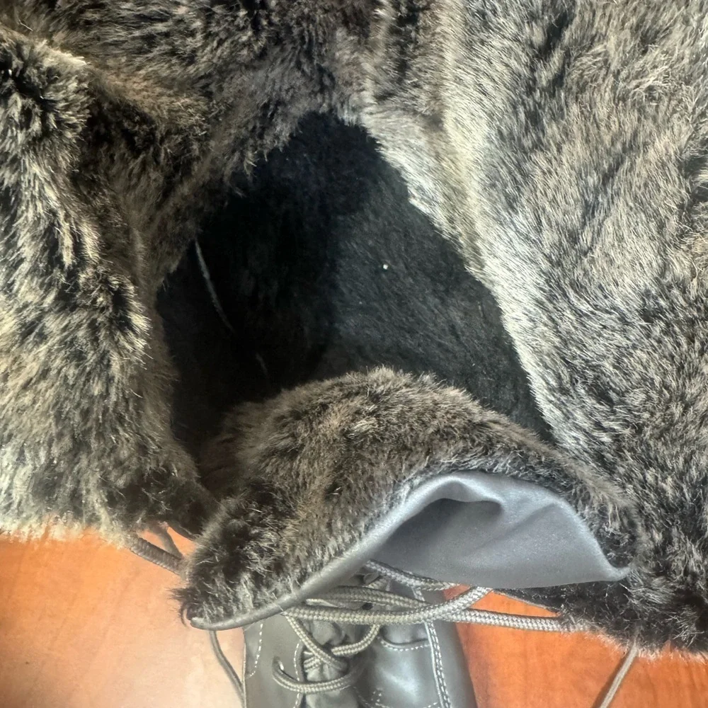 Women's Silver Winter Boots with Faux Fur Lining